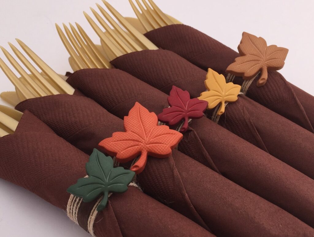 Maple Leaf Napkin Rings by MadHatterPartyBox